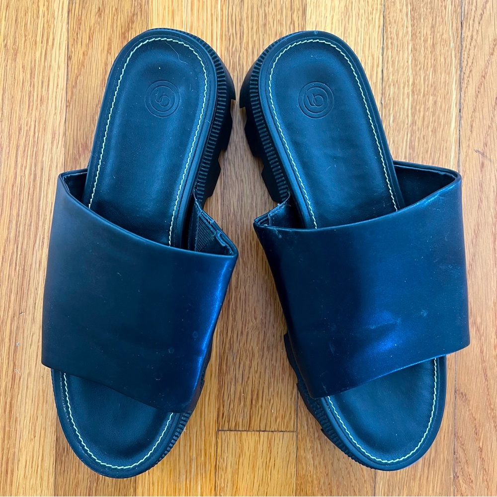 NWOT UO Roxy Chunky Slide, Sz 7 - Picture 3 of 6